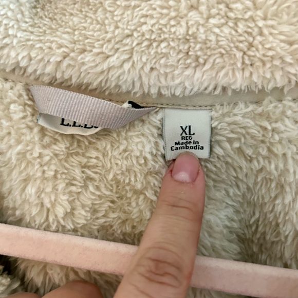 L.L. Bean Cream Sherpa Sweater - Picture 3 of 6